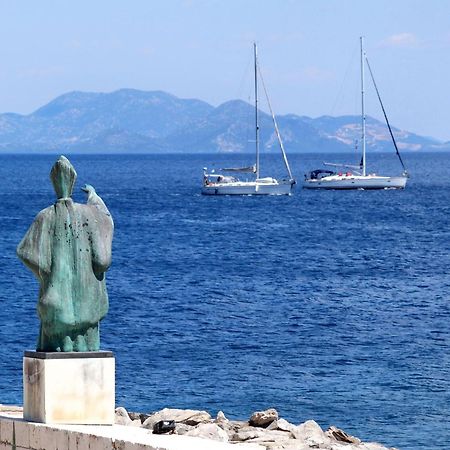 Apartments And Rooms By The Sea Sucuraj, Hvar - 4029 ภายนอก รูปภาพ